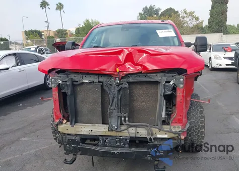 2021 Nissan Titan Xd Sv 4X4 z USA, uszkodzony, nr VIN 1N6AA1FA6MN507613